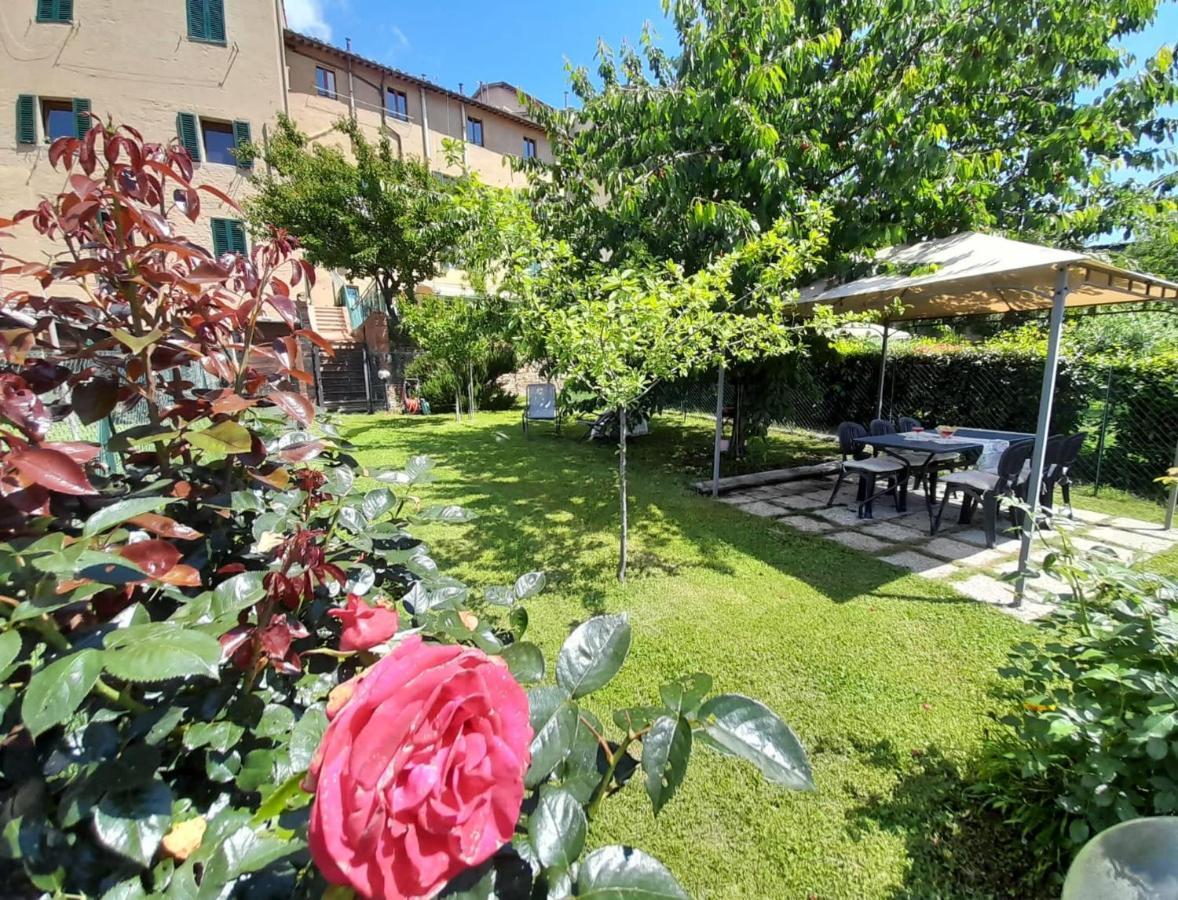 Ferienwohnung Dimora Bellavista Siena Exterior foto